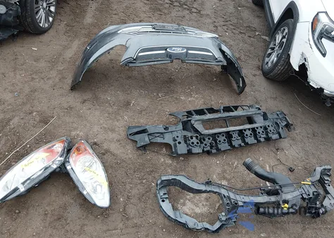 2015 Ford C-Max Energi Sel z USA, uszkodzony, nr VIN 1FADP5CU2FL101899